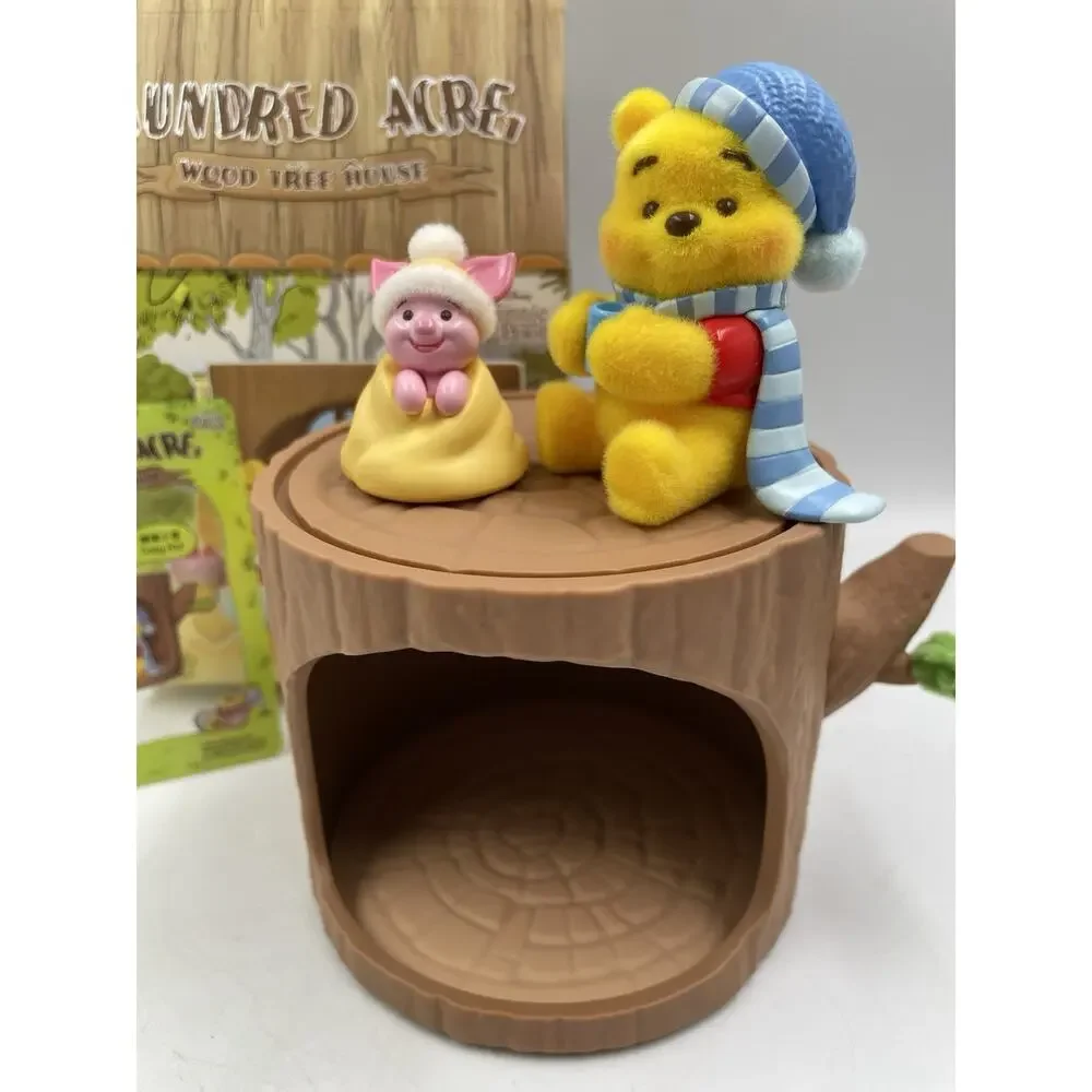TOP TOY Disney Winnie-the-Pooh Hundred Acre Wood Tree House Series Cozy Hut